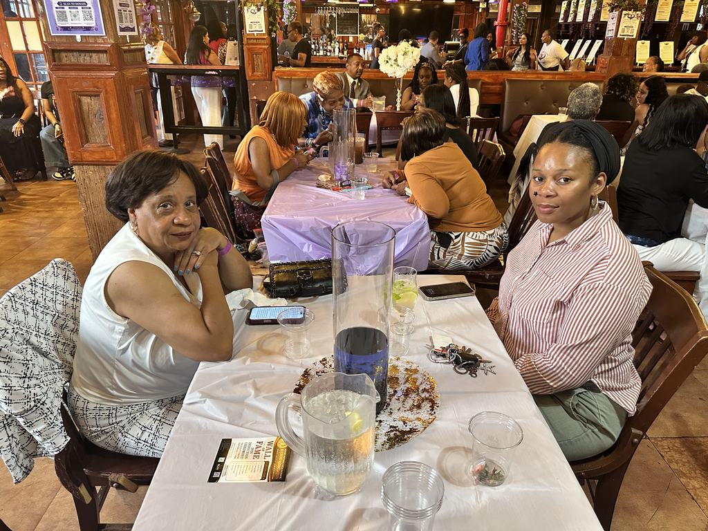 Two guests seated at a table at the Gift of Life Fundraiser