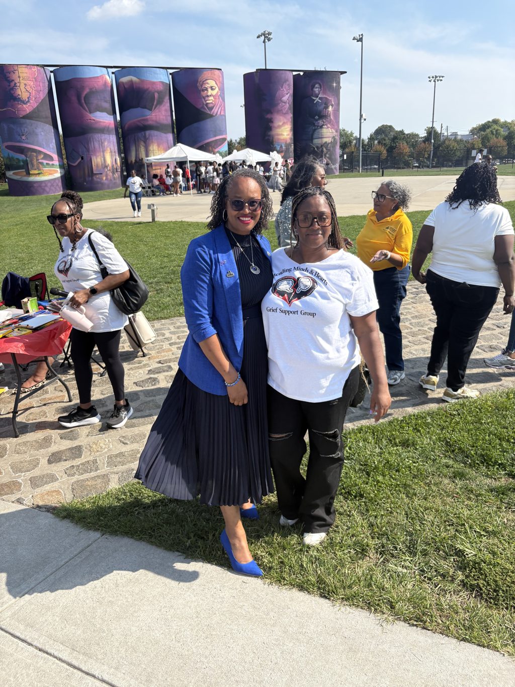 Community members with Mending Minds & Hearts at the National Night gathering